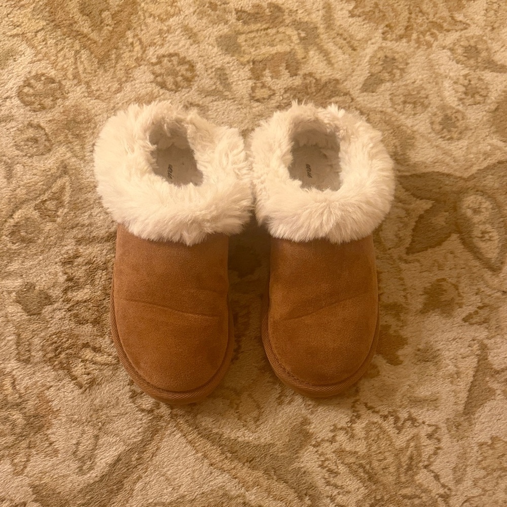 Aerie Brown Slippers